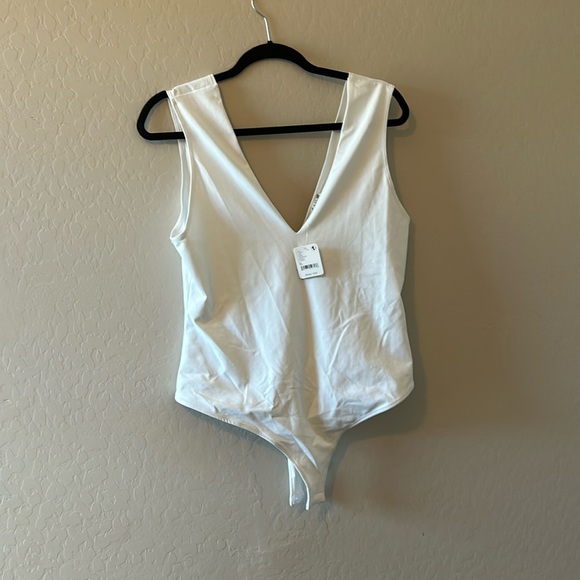 Free people White Plunge V-Neck Sleeveless Bodysuit XL - Picture 3 of 7